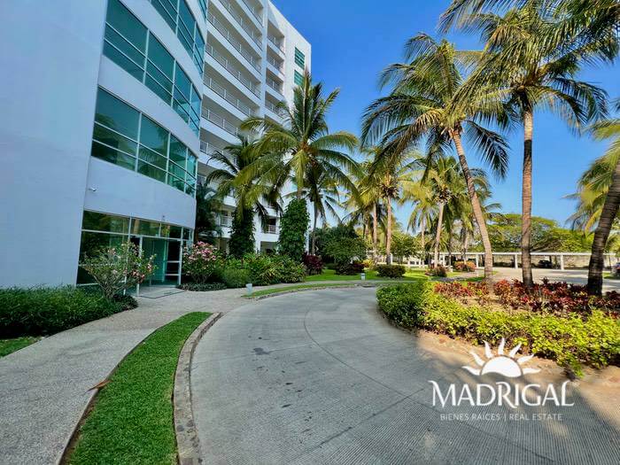 Mayan Lakes | Three-bedroom apartment for sale in Acapulco