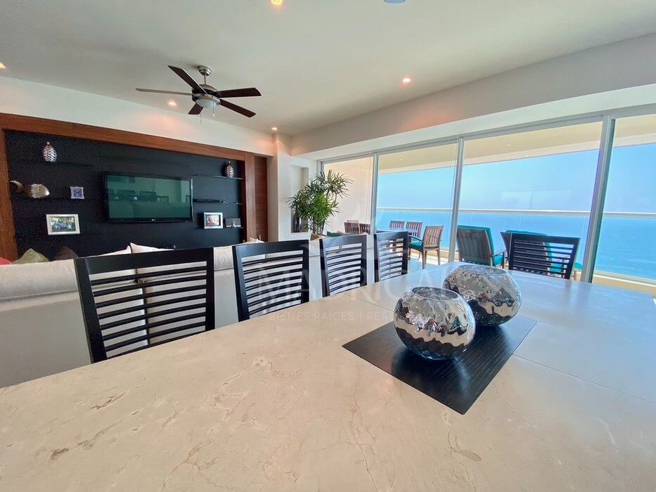 Aquarelle, apartment for sale in Playa Diamante in Acapulco facing the sea