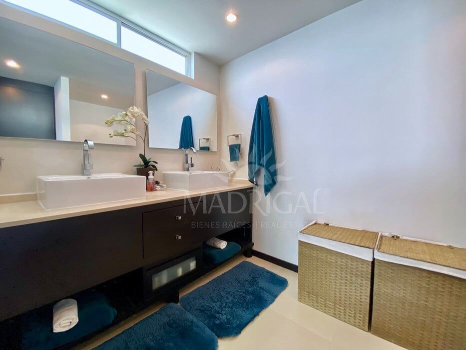 Aquarelle, apartment for sale in Playa Diamante in Acapulco facing the sea