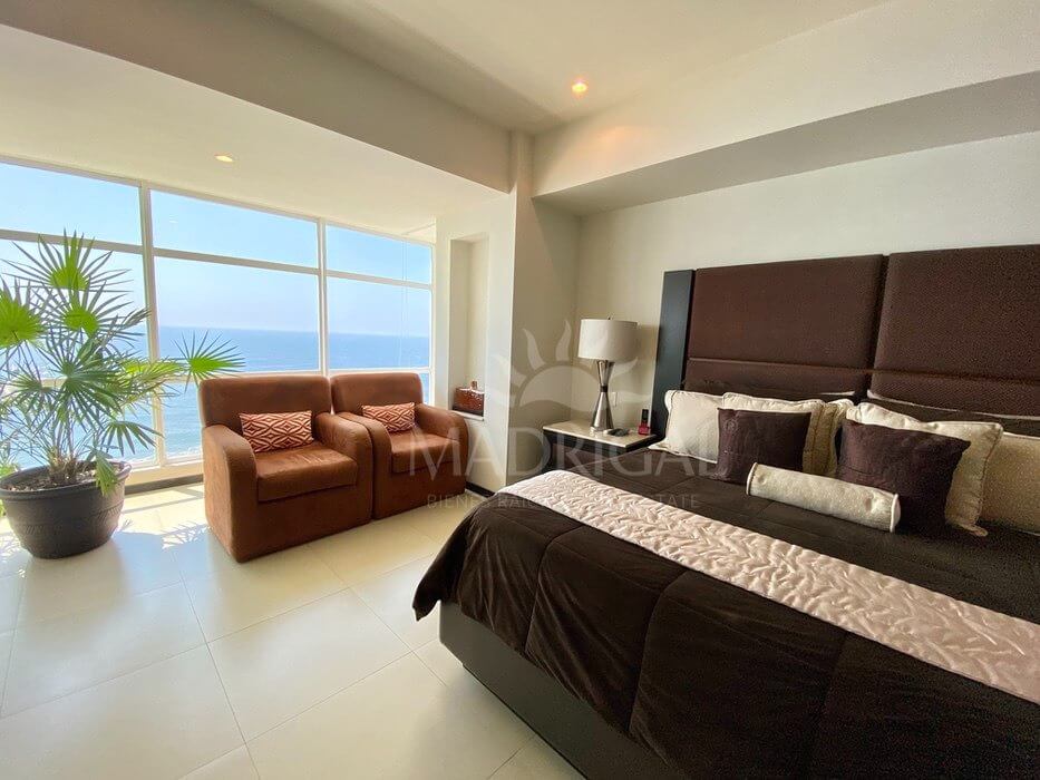 Aquarelle, apartment for sale in Playa Diamante in Acapulco facing the sea