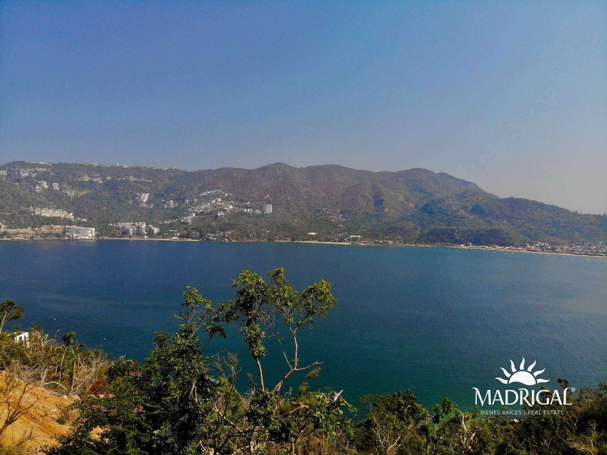 Ecos del Mar | Lotes residenciales colindantes con el mar en la bahía de Pichilingue Diamante en Acapulco