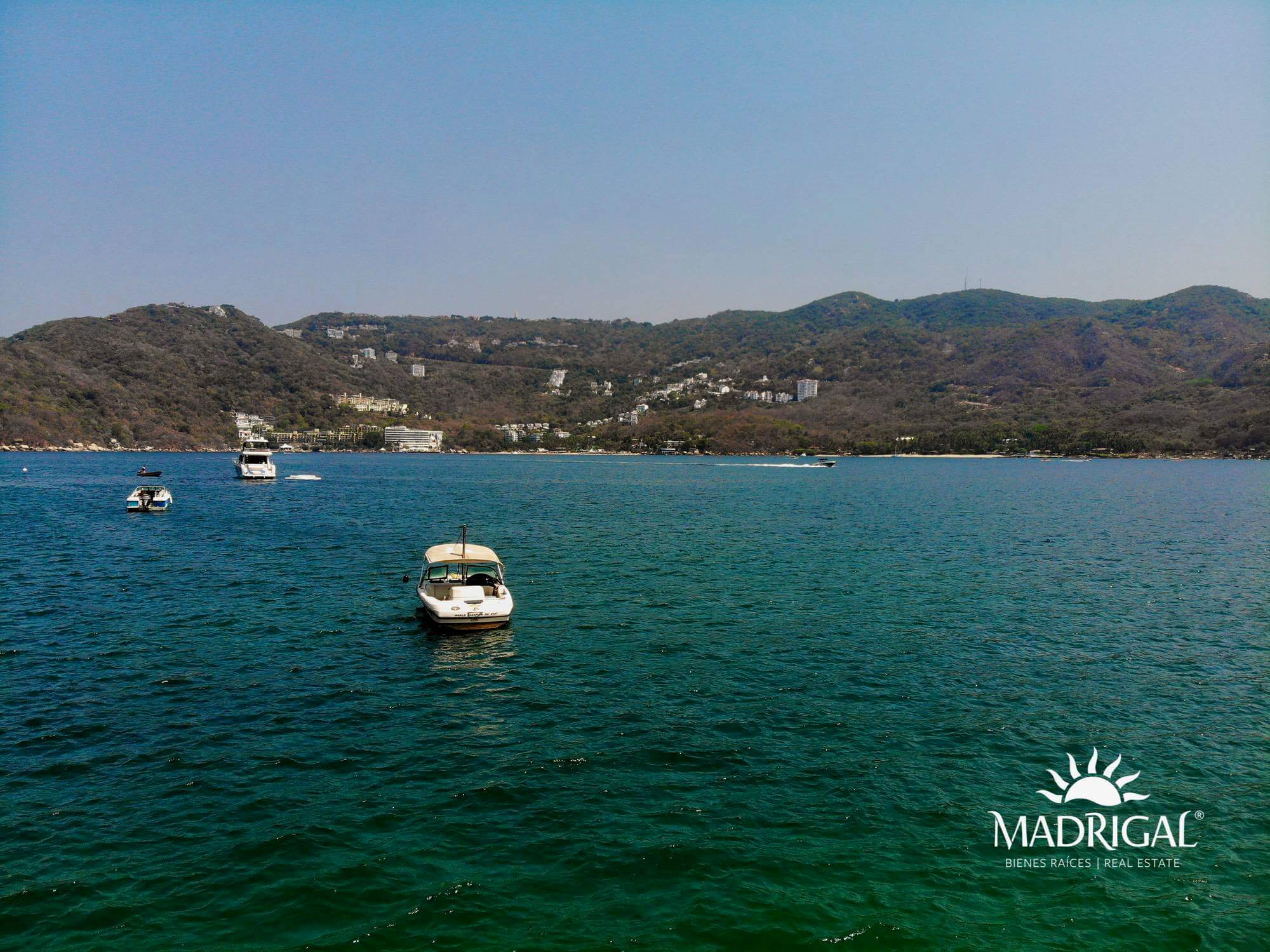 Ecos del Mar | Lotes residenciales colindantes con el mar en la bahía de Pichilingue Diamante en Acapulco