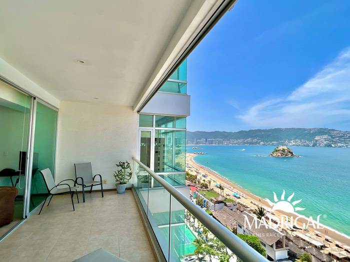 PRICE LOWER Marazul - 3 bedroom apartment for sale with bay views