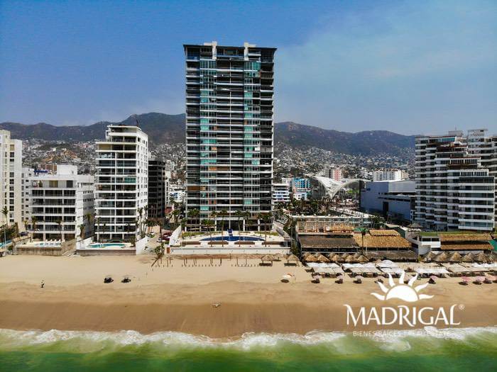 BAJA DE PRECIO Marazul - Departamento en venta de 3 recámaras con vista a la bahía