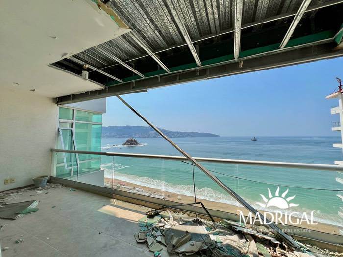 PRICE LOWER Marazul - 3 bedroom apartment for sale with bay views