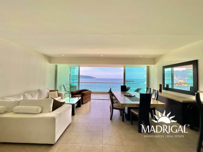 PRICE LOWER Marazul - 3 bedroom apartment for sale with bay views