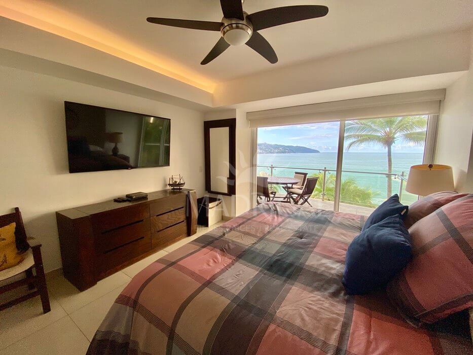 Baja de Precio! Departamento en venta en Portomare, en la bahía de Acapulco