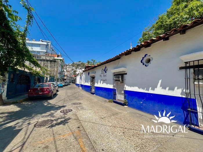 Hotel en venta en el centro de Acapulco, junto al zócalo