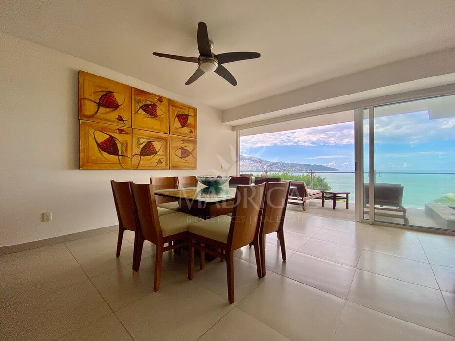 Low price! Portomare Condominium, apartment for sale in Acapulco Bay