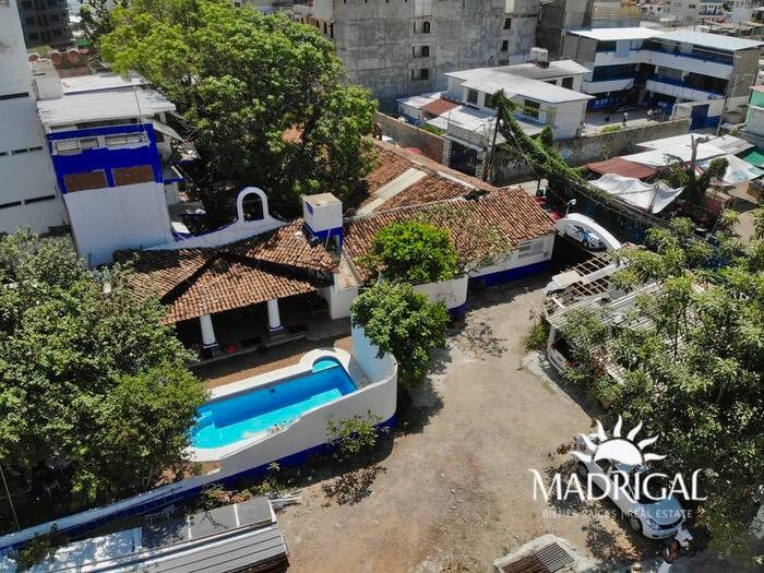 Hotel en venta en el centro de Acapulco, junto al zócalo