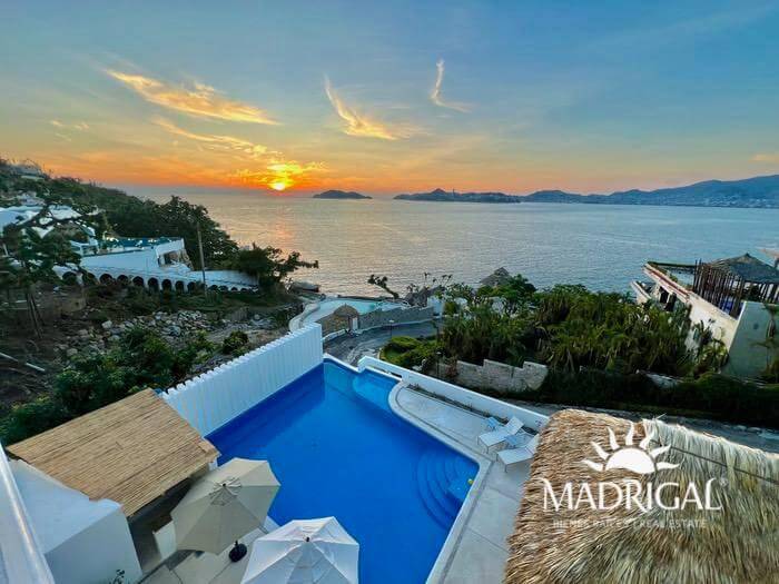 Casa en renta en Brisas Guitarrón, con vista a la bahía de Acapulco