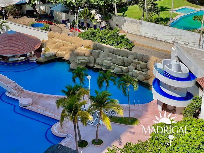 Apartment for sale in Acapulco Bay facing the sea, Century Resort