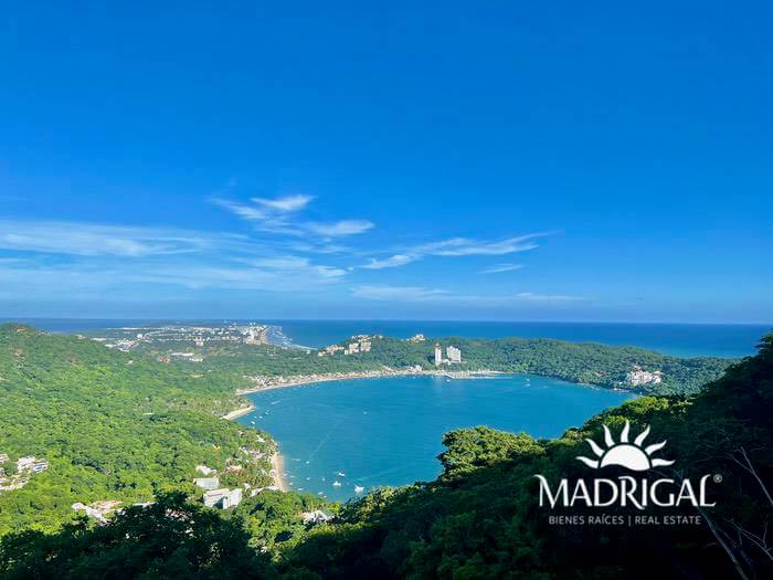 BORA BORA | PRE-SALE - Apartments overlooking the bay of Puerto Marquez in Acapulco