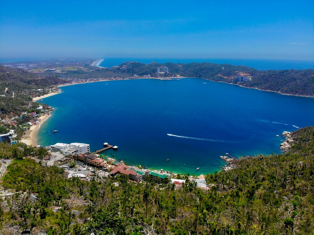 Brisas Bahía Fraccionamiento Lotes residenciales en preventa con vista a la bahía de puerto marques.