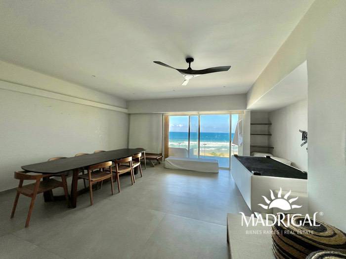 Playamar Diamante |Departamento en venta de cuatro recámaras frente al mar en Playa Diamante