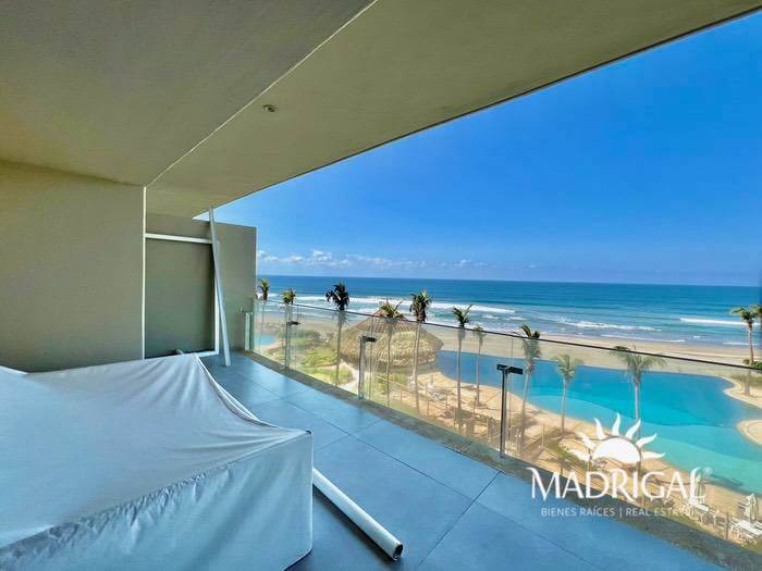 Playamar Diamante |Departamento en venta de cuatro recámaras frente al mar en Playa Diamante