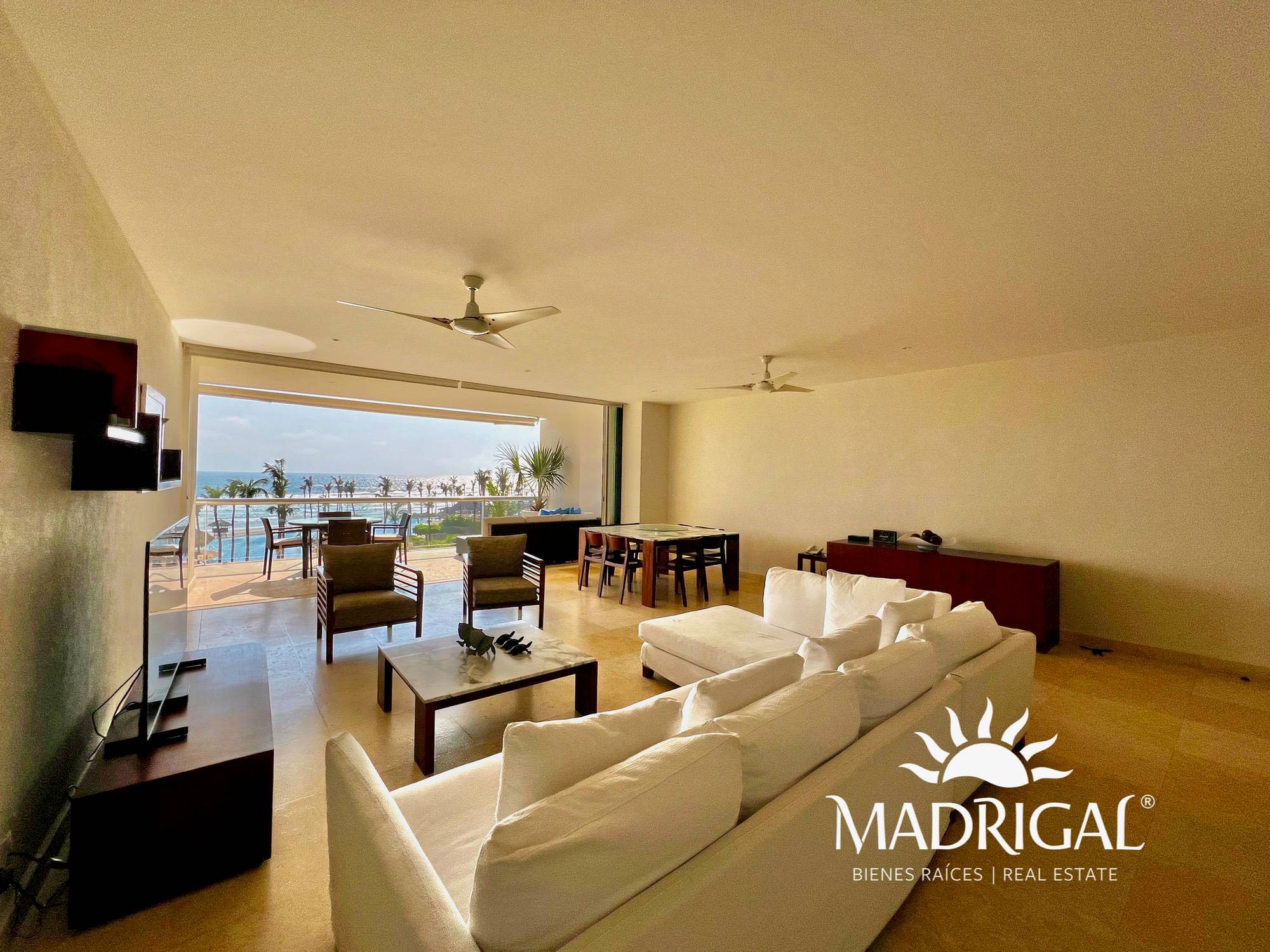 Playamar Tres Cantos| Overlooking four-bedroom apartment for sale