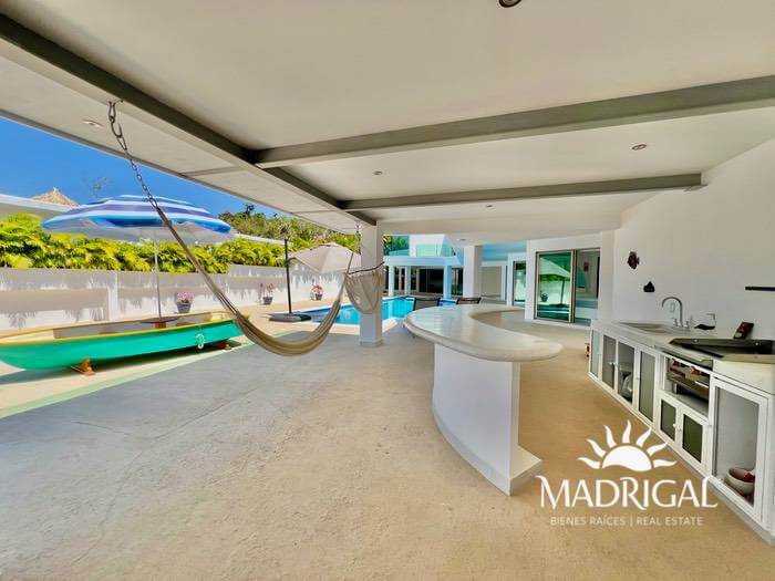 Casa en venta en las Brisas sección la Concha en Acapulco