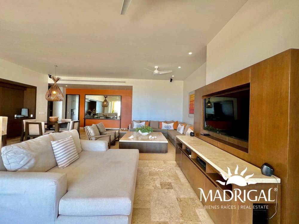 Del Mar Tres Vidas Condominium | Apartment for sale on garden level with own pool