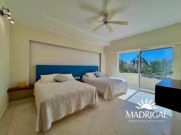 Son Vida, four bedroom villa for sale in a condominium, in Playa Diamante