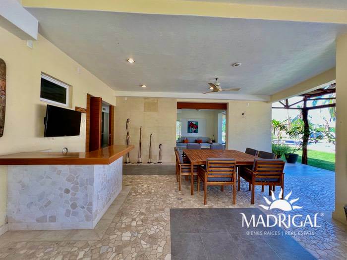 Son Vida, four bedroom villa for sale in a condominium, in Playa Diamante