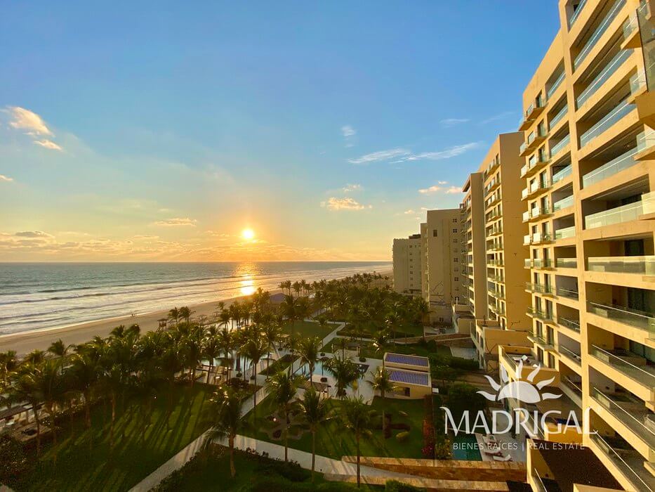 El Palmar Tres Vidas | Departamento de cuatro recámaras frente al mar 