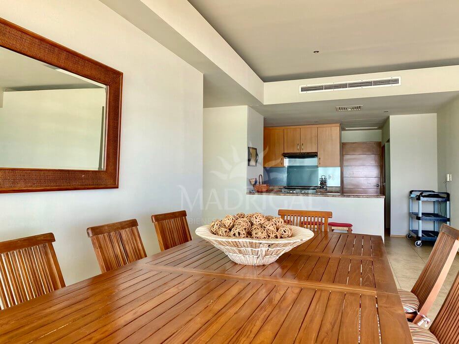 Galapagos | Beachfront apartment for sale