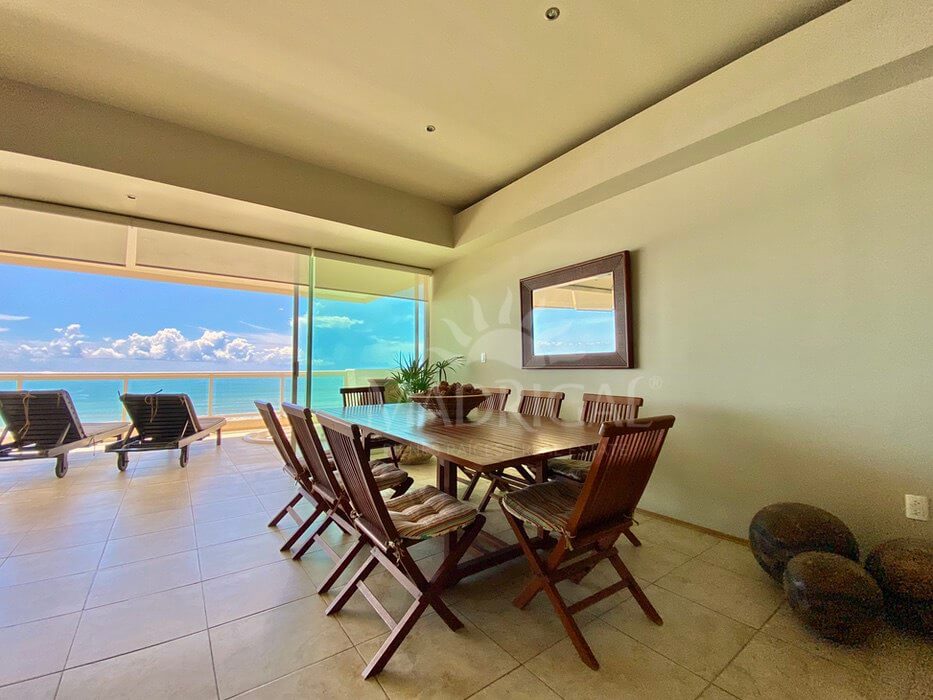 Galapagos | Beachfront apartment for sale