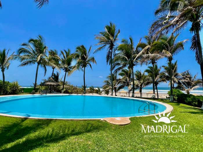 Galapagos | Beachfront apartment for sale