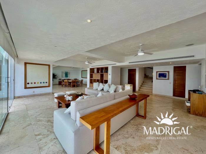 Playamar Residencial | Five-bedroom beachfront penthouse