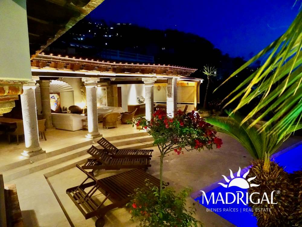 House for sale in Marina Brisas in Acapulco