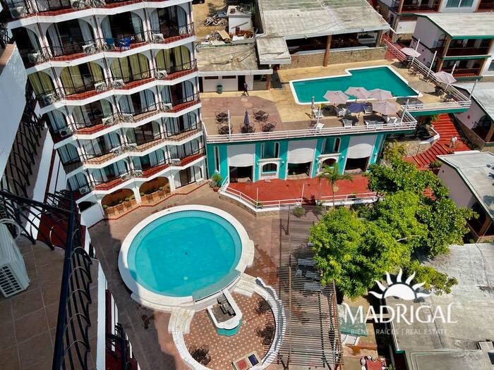 Hotel for sale in the Club Deportivo area in Acapulco