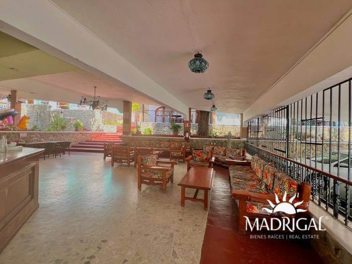 Hotel for sale in the Club Deportivo area in Acapulco