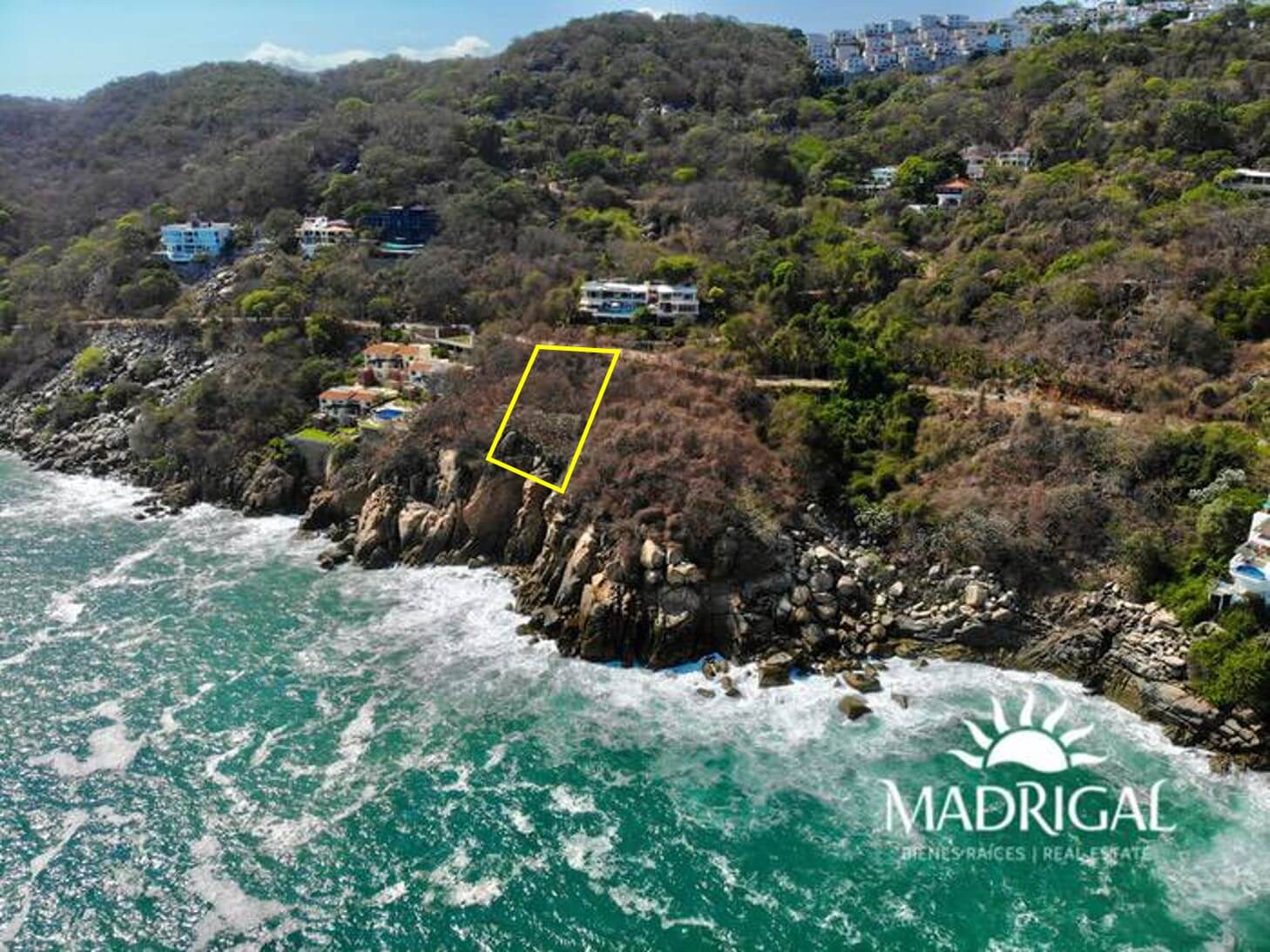 Lote en venta en Brisas Marques en Acapulco, frente al mar de 1540.46 m2