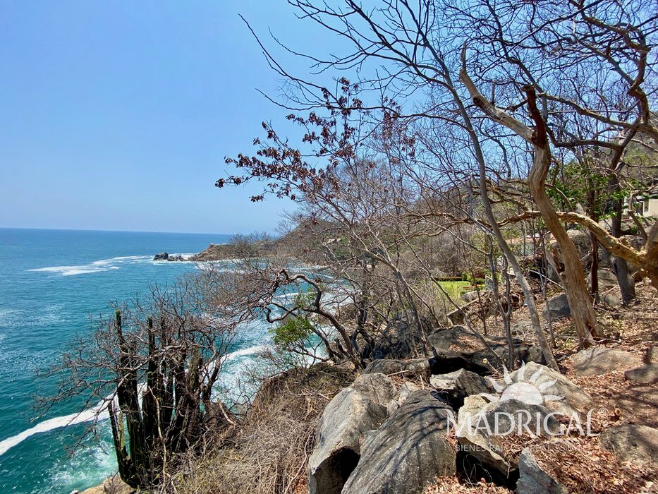 Lote en venta en Brisas Marques en Acapulco, frente al mar de 1540.46 m2