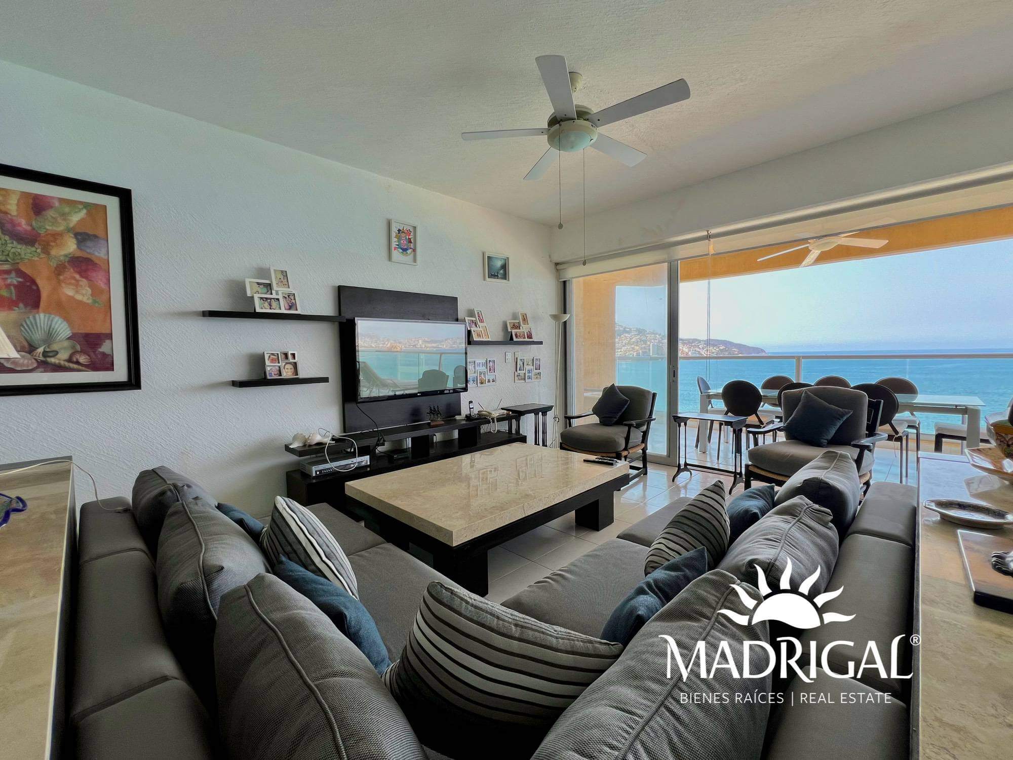 Real del Mar | Apartment for sale in Acapulco Bay in front of the beach