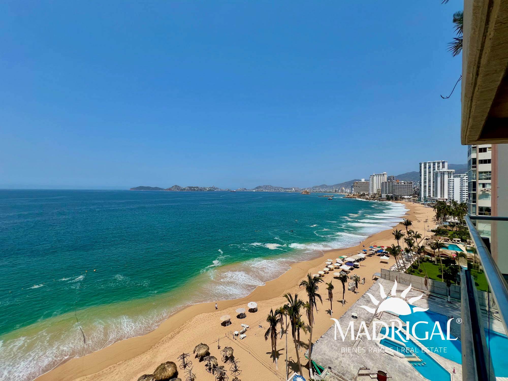 Real del Mar | Departamento en venta en la bahía de Acapulco frente a la playa