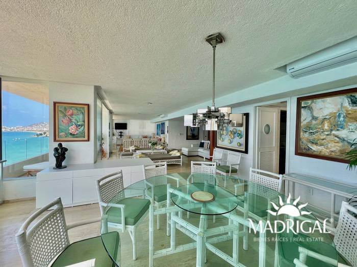 Cerromar | Apartment for sale in Acapulco Bay