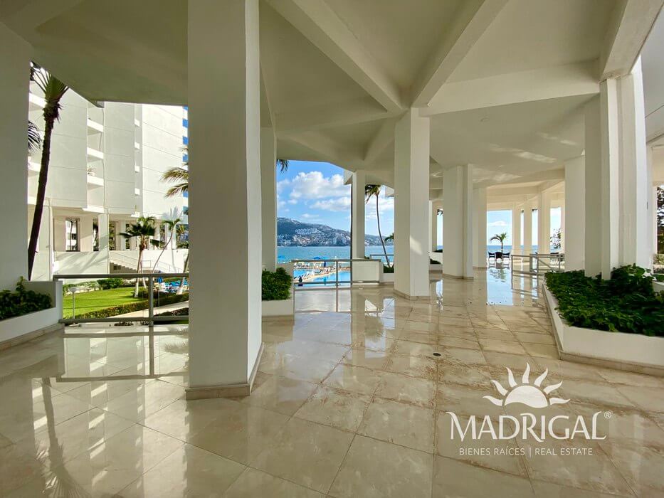 Velero y Galeón Apartment on the eighth floor for sale in Acapulco Bay