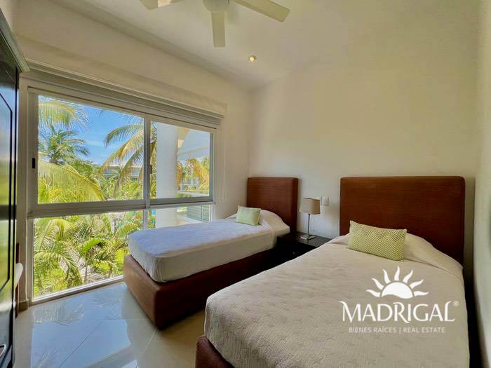 Pacific Diamond | Second floor apartment with four bedrooms, with Beach Club