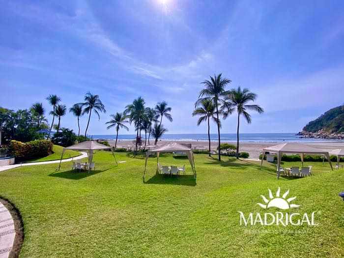 Residencial Océano | Departamento en venta en la torre Blanca vista a Puerto Marques en Real Diamante