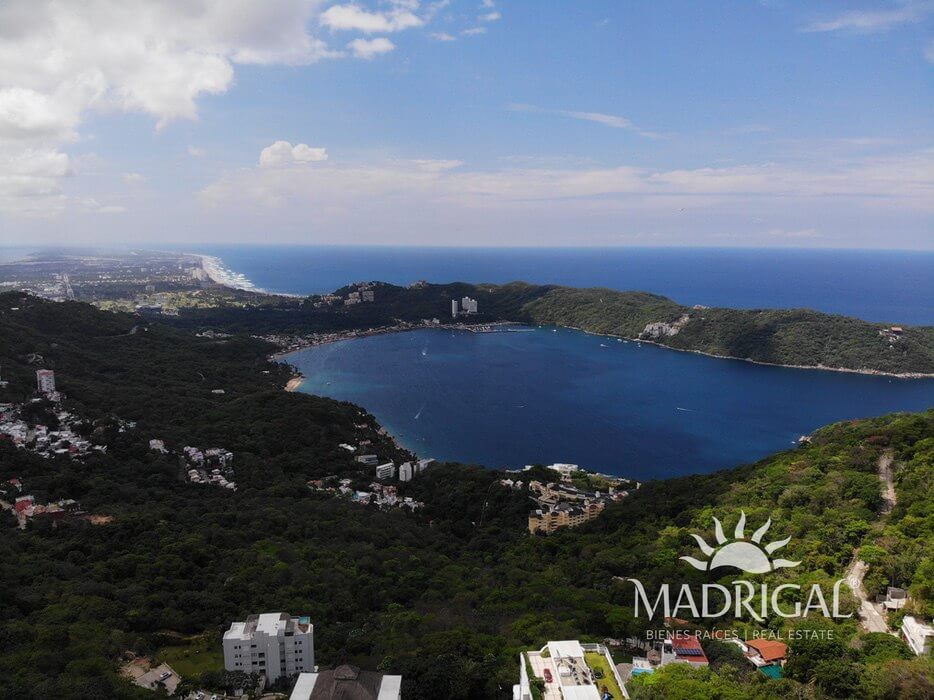 Lot for sale 1209.64 m2 at La Cima del Marqués, Acapulco