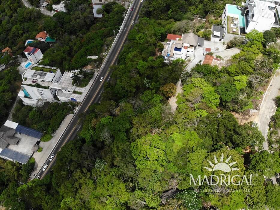 Lot for sale 1209.64 m2 at La Cima del Marqués, Acapulco