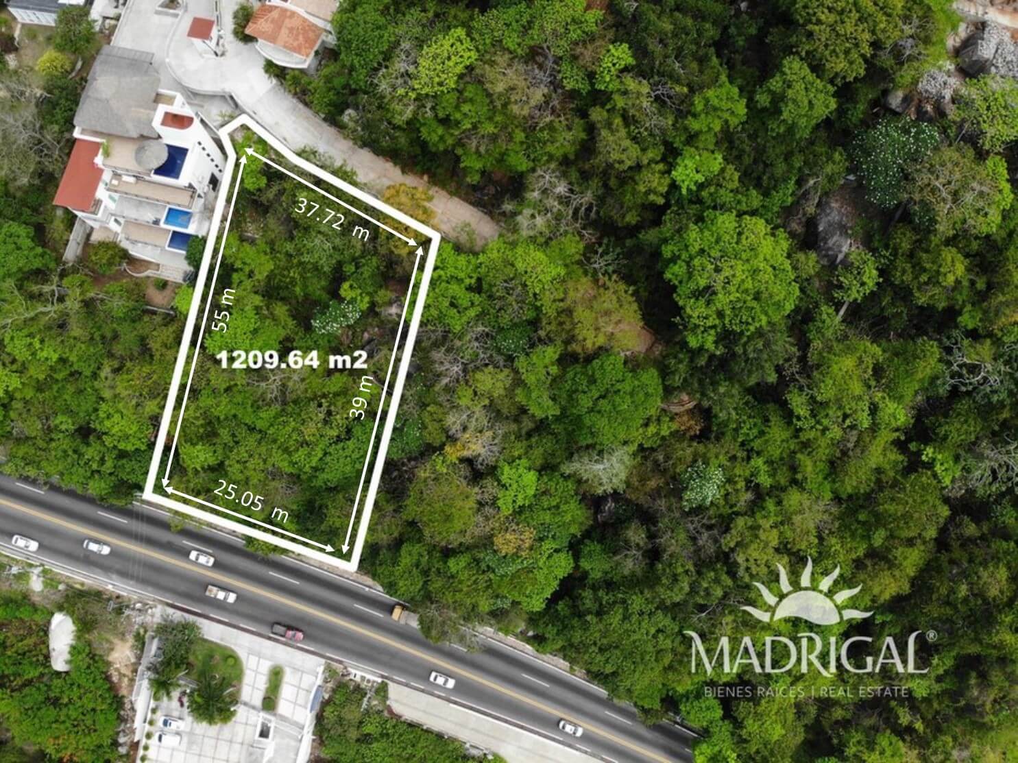 Lote en venta de 1,209.64 m2 en la Cima del Marques Acapulco