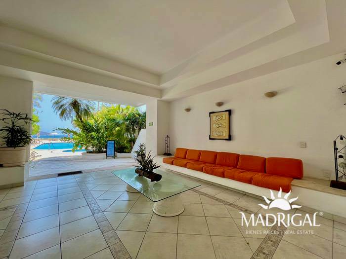 Antibes | Apartment for sale in Acapulco Bay with three bedrooms