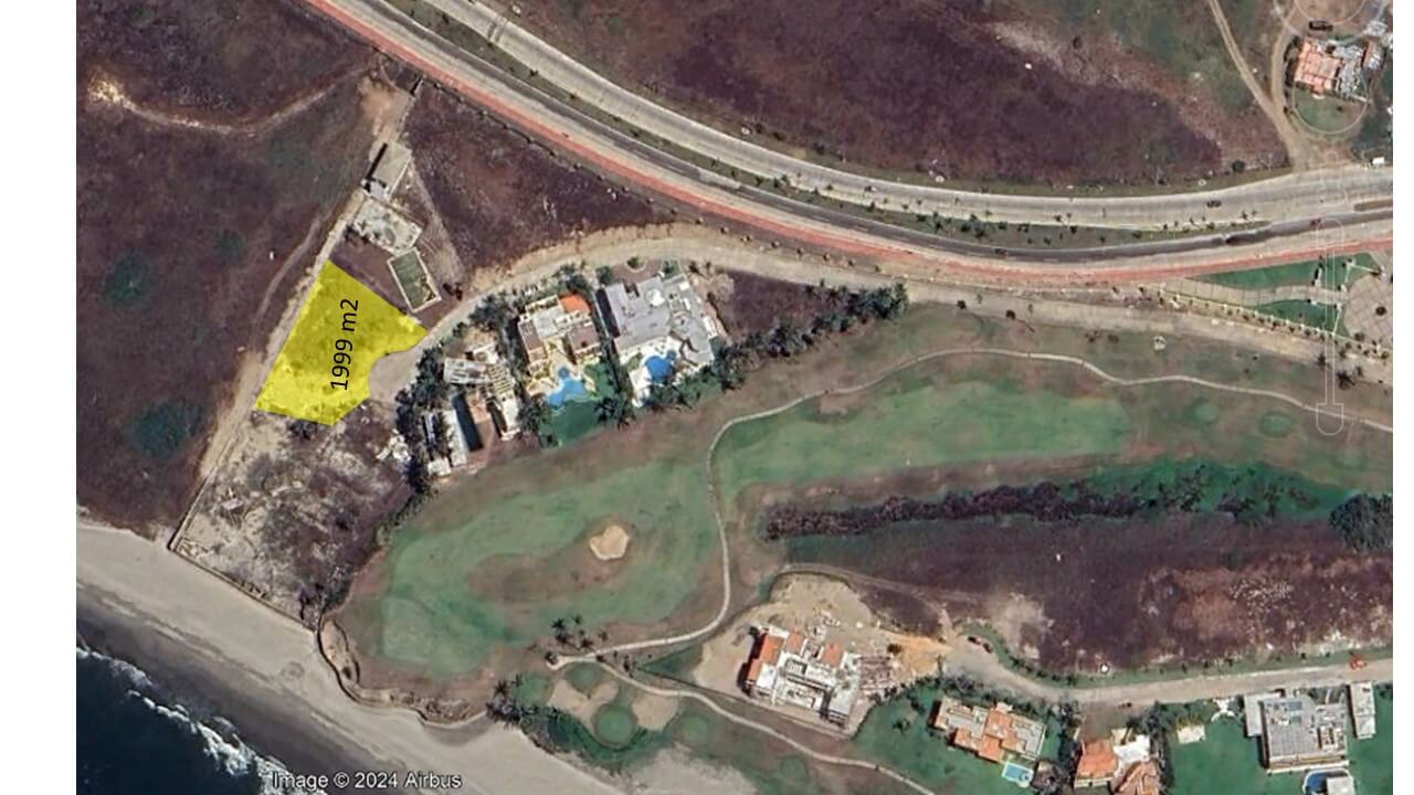 Terreno en venta en Tres Vidas Acapulco sobre el campo de Golf