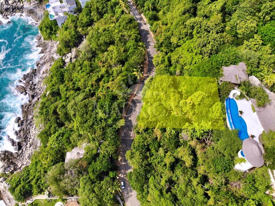 Lot for sale in Brisas Márquez, 1111 m2 with ocean view