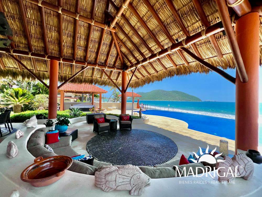 Beachfront House for Sale in Playa Blanca, Zihuatanejo