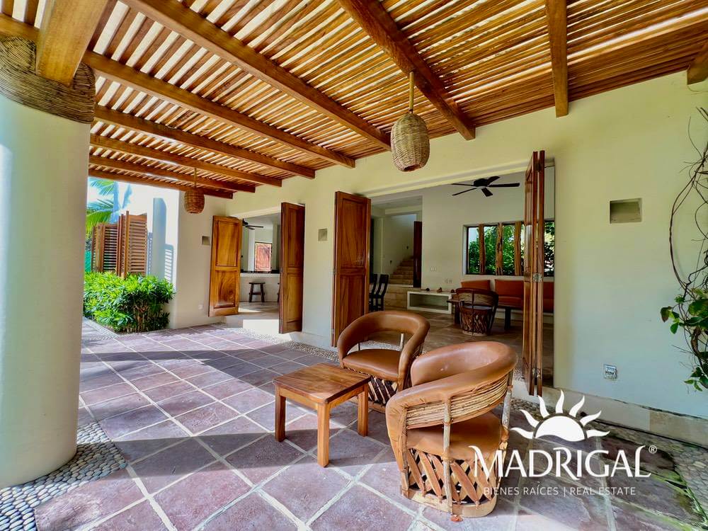 Villas Solecito, Villa en Venta con acceso al mar en Playa Blanca Zihuatanejo