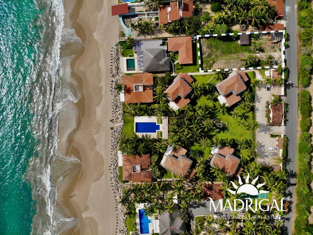 Preventa Villas Solecito, Villa en venta con acceso al mar en Playa Blanca Zihuatanejo